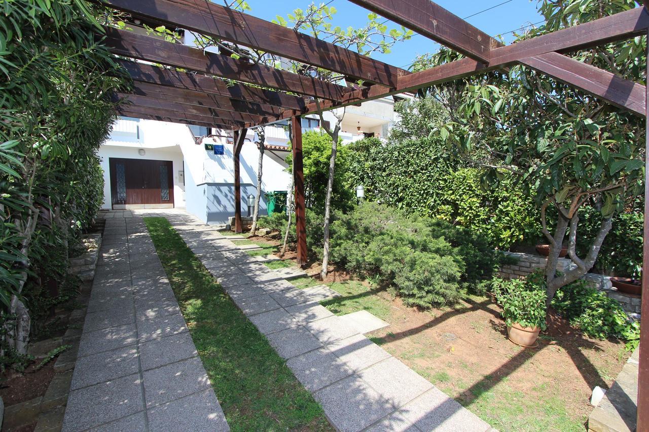 Apartment Irena Пула Екстер'єр фото