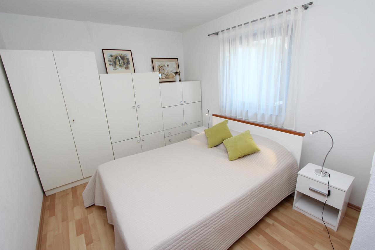 Apartment Irena Пула Екстер'єр фото